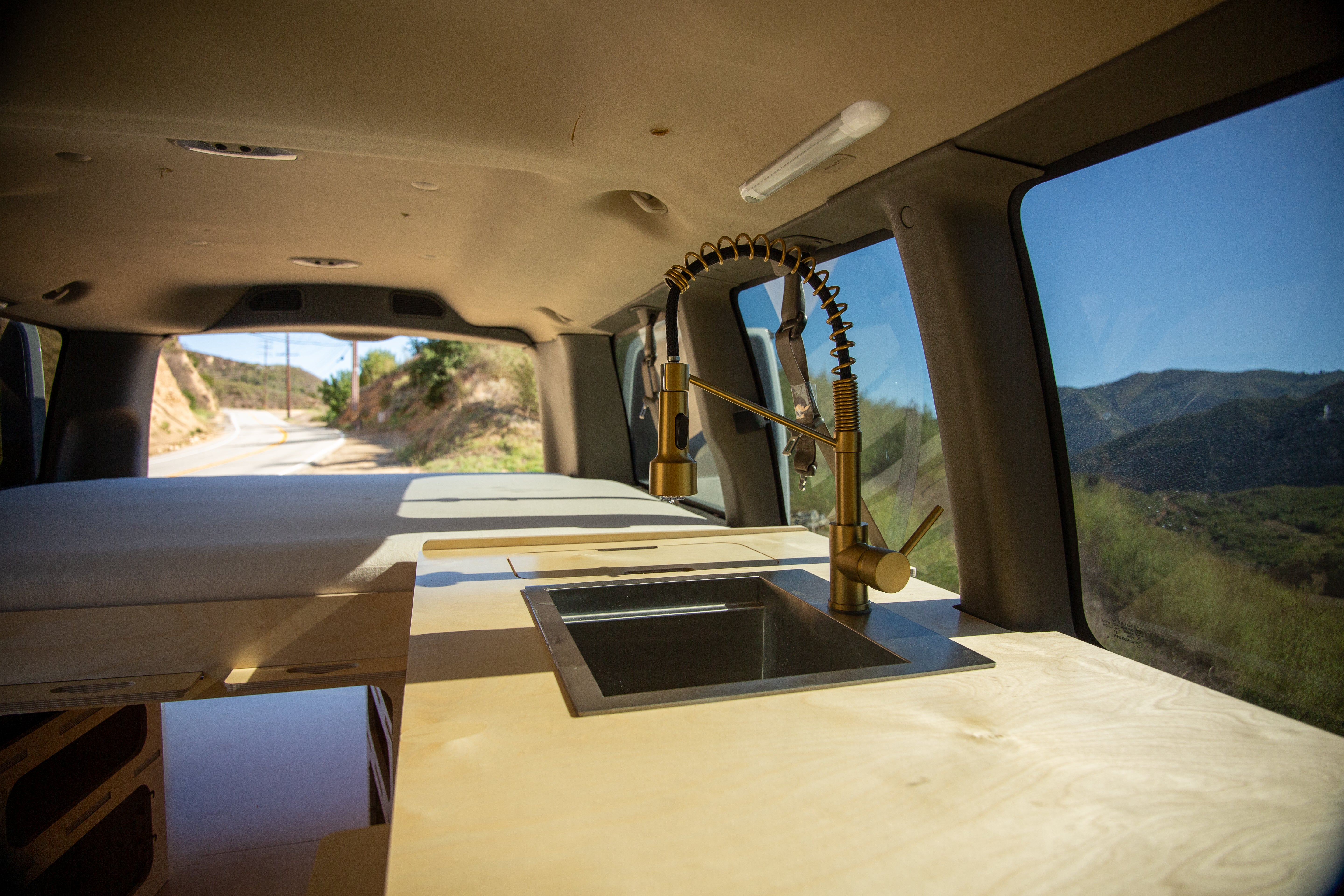 Chevy Express / GMC Savana 155”