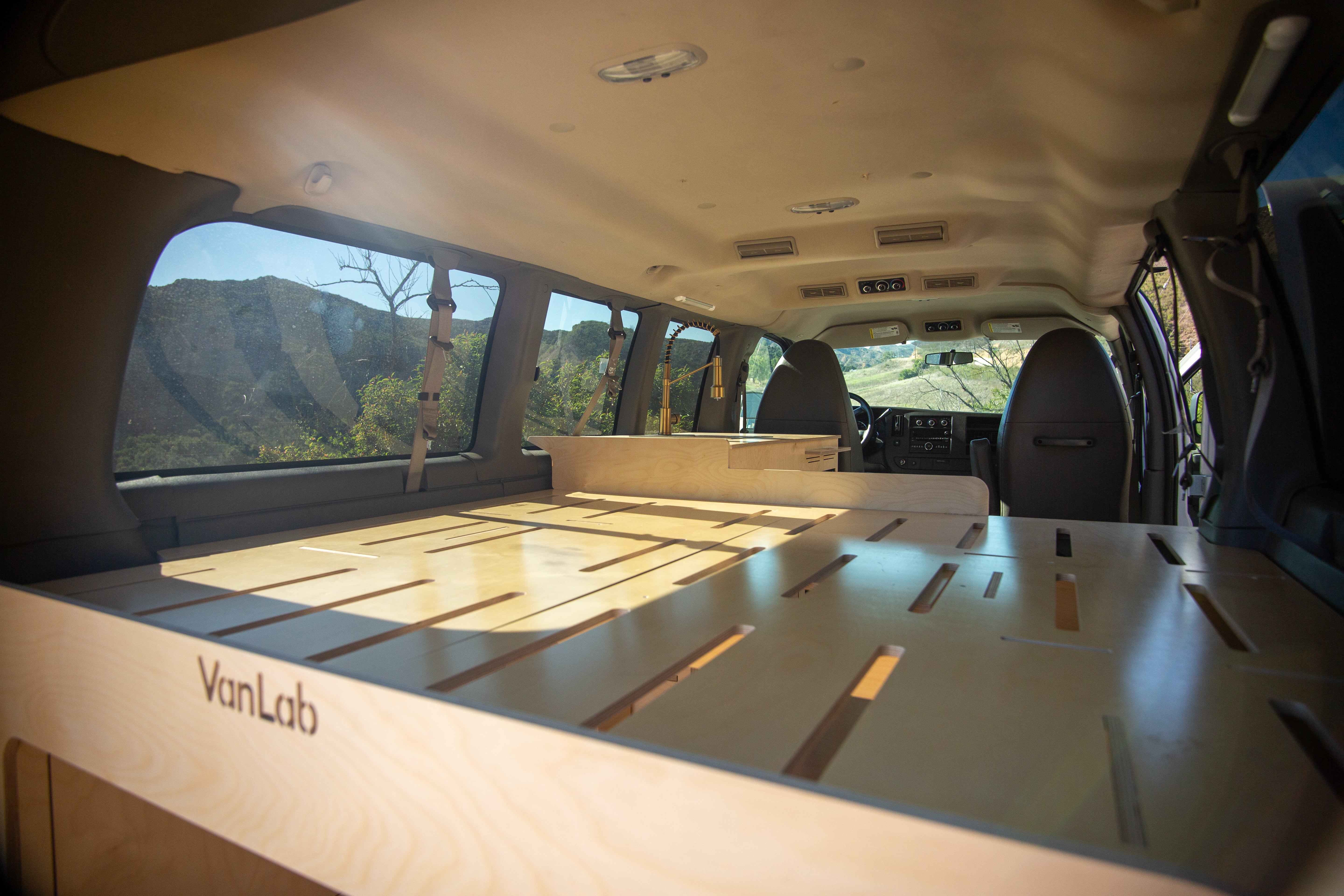 Chevy Express / GMC Savana 155”