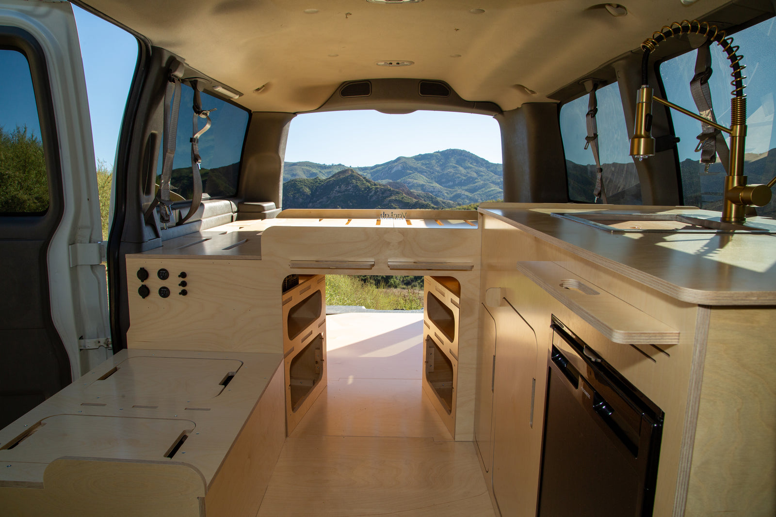 Chevy Express GMC Savana 155” – VanLab - Main Image