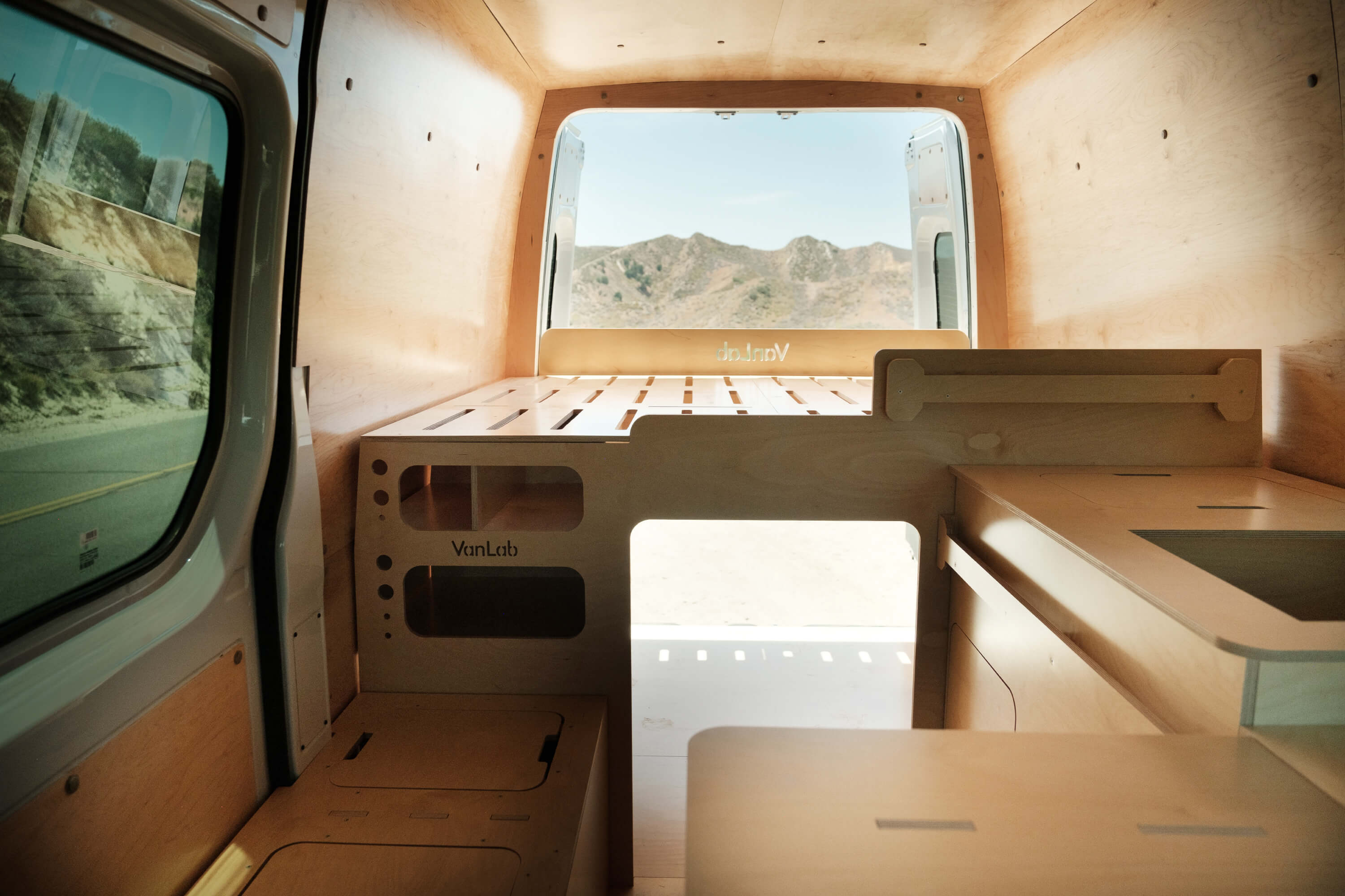 Mercedes Sprinter 144"